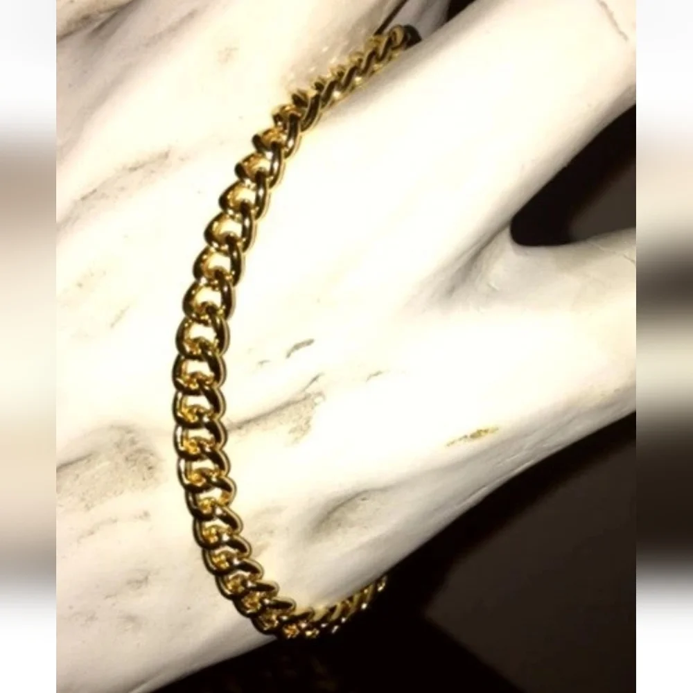 Gold Chain Bracelet, Heavy 18kt Goldtone, Unisex 8 in Looks True